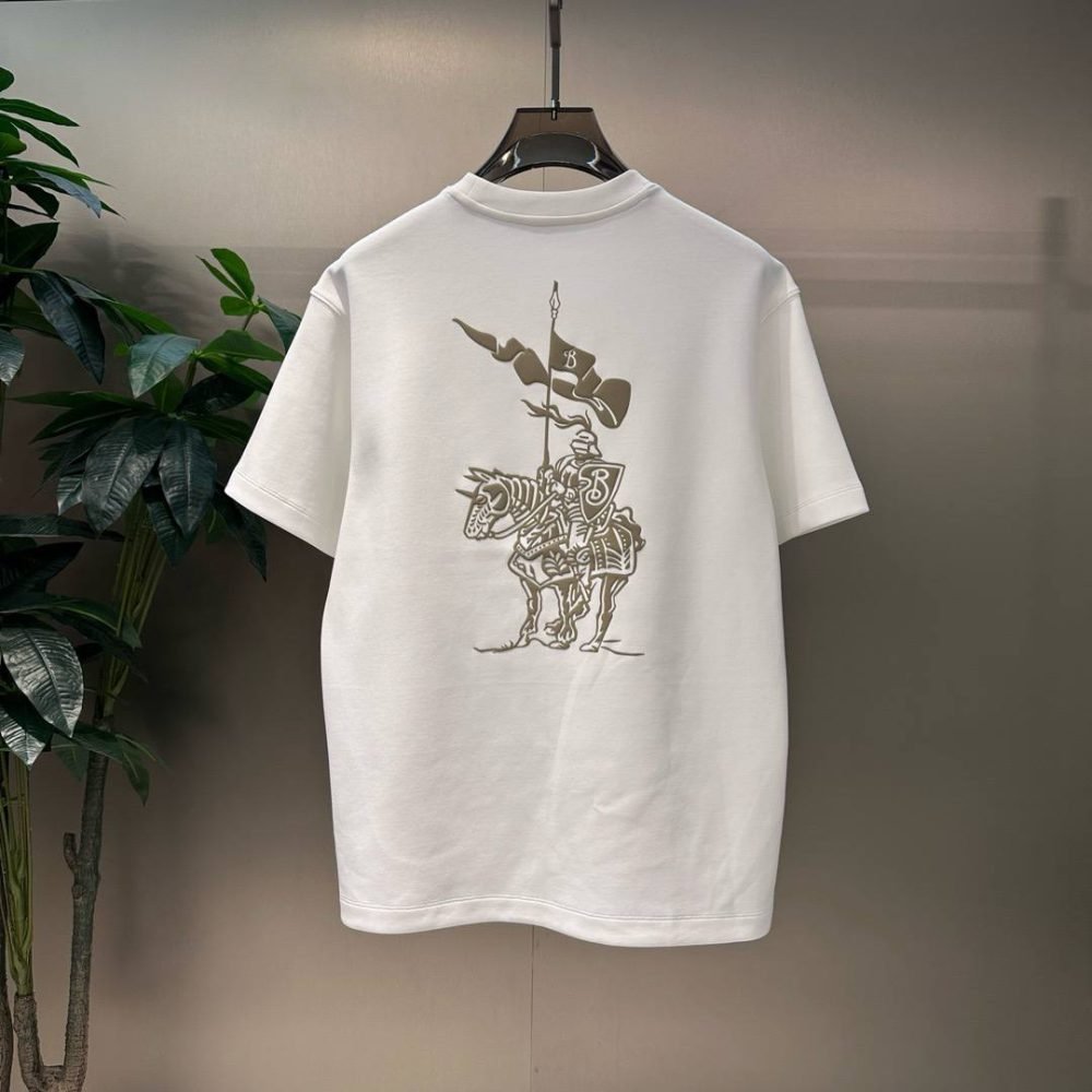BURBERRY EMB LOGO