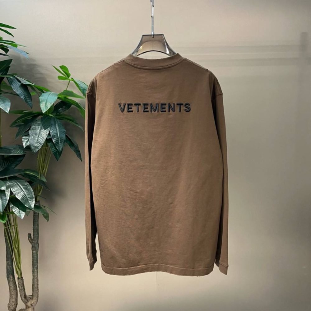 VETEMENTS EMB LOGO