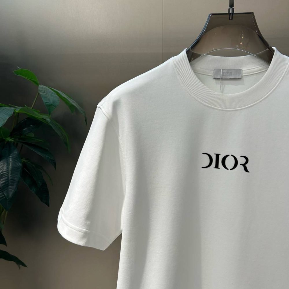 DIOR T-SHIRT