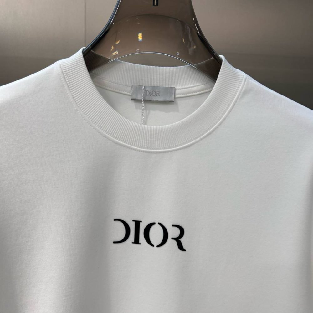 DIOR T-SHIRT
