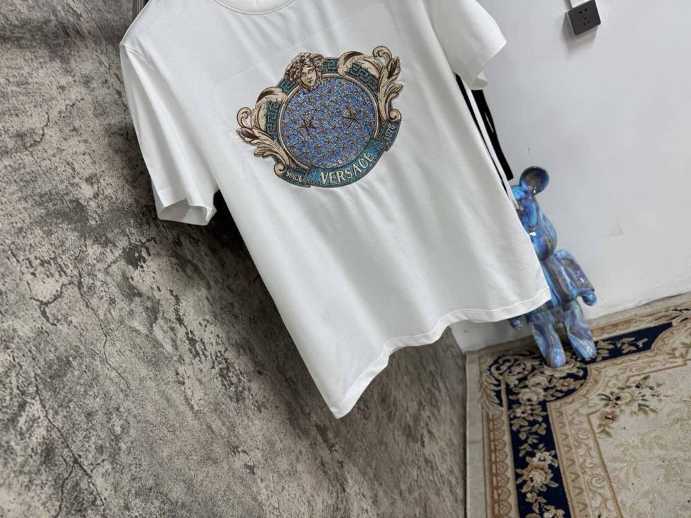 VERSACE CNTRD 24
