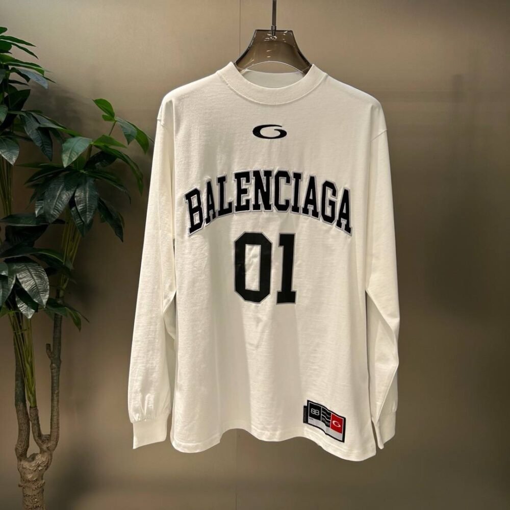 BALENCIAGA SWEAT 01