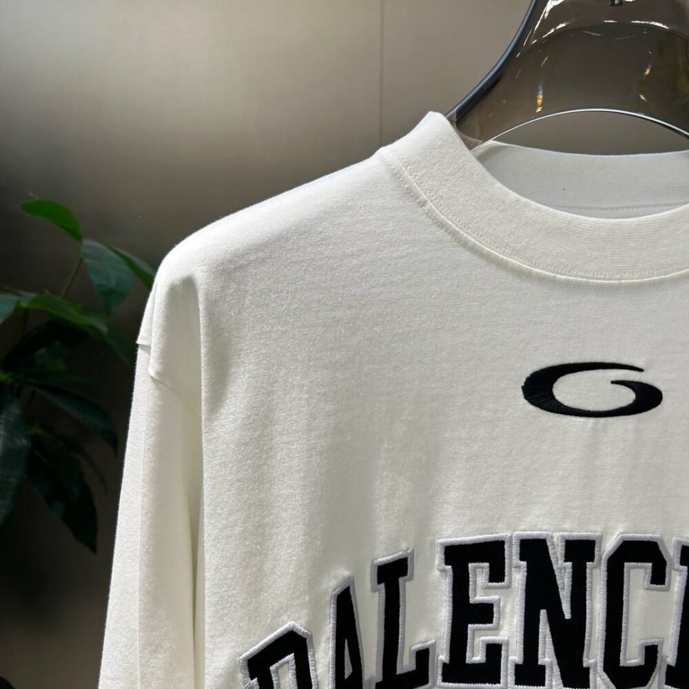 BALENCIAGA SWEAT 01