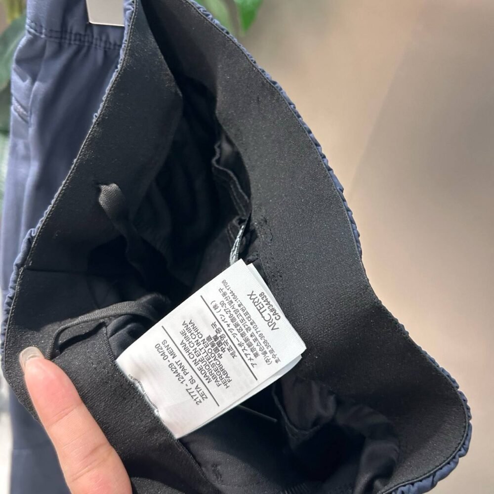 ARCTERYX SS25 GORTEX NAVY BLUE