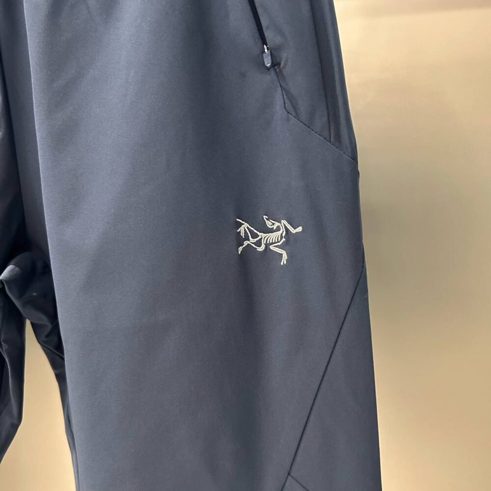 ARCTERYX SS25 GORTEX NAVY BLUE