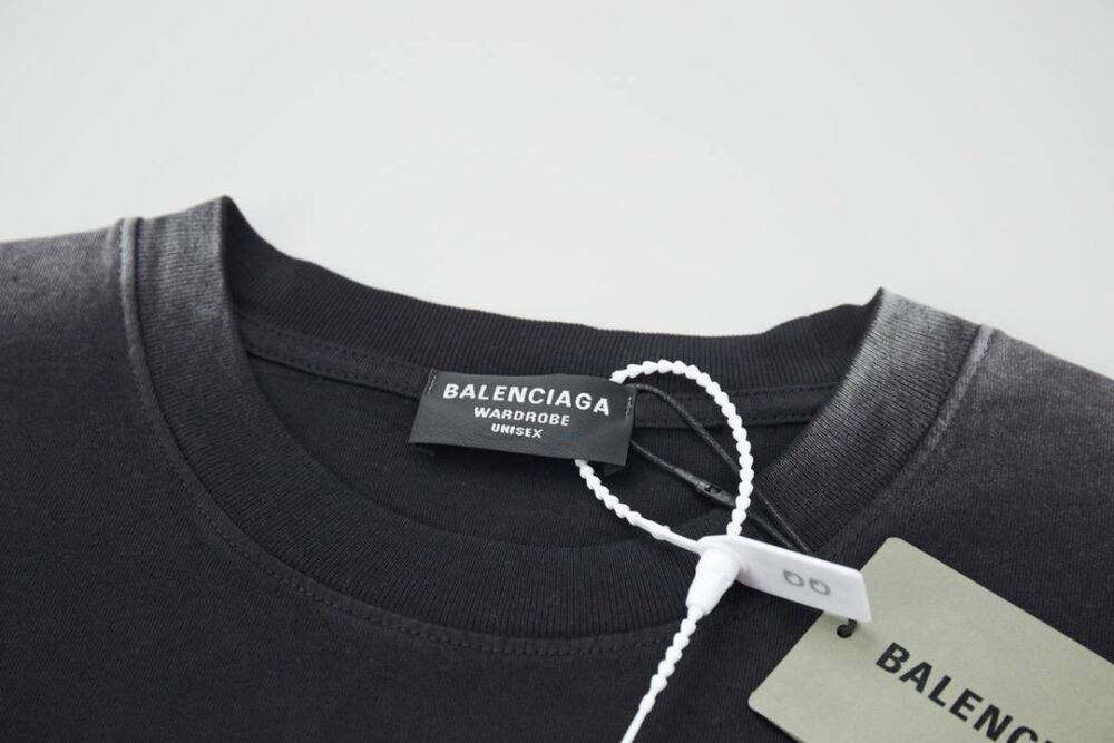 BALENCIAGA MESH DESIGN SS25