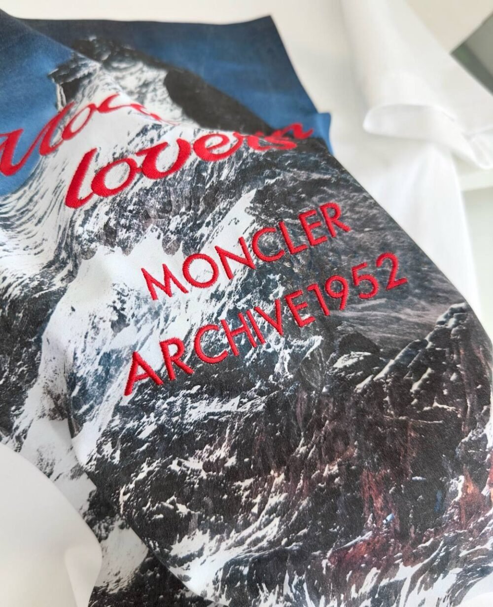 MONCLER FRONT LOGO 2025